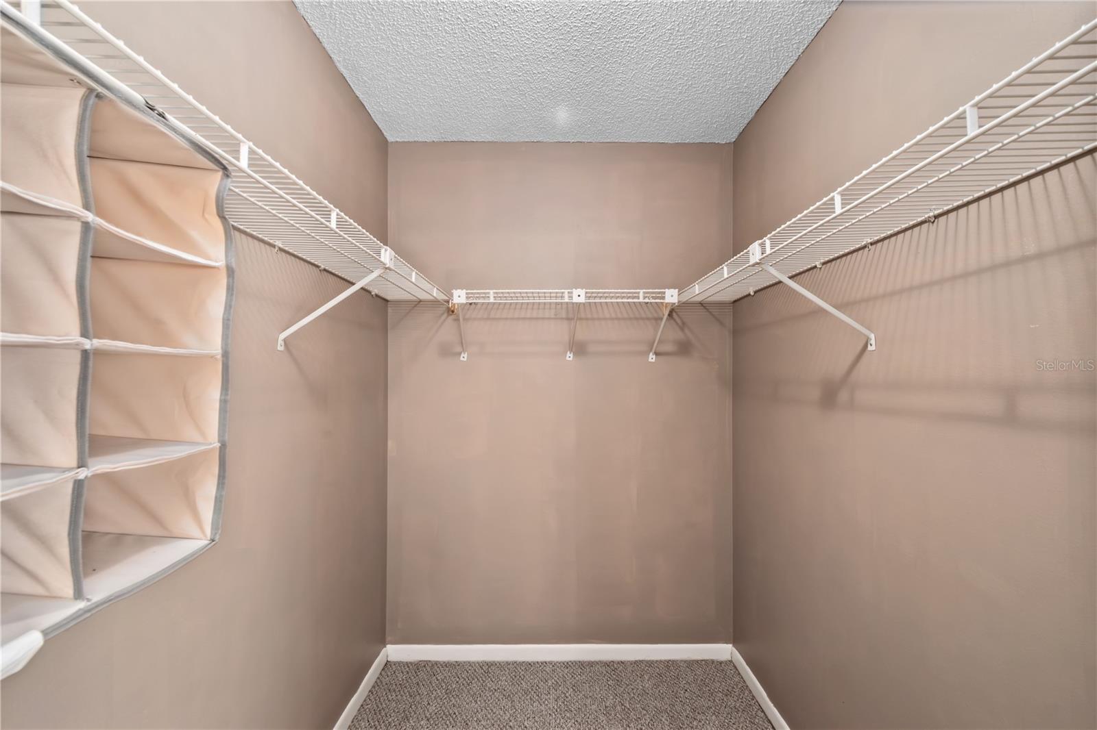 ON TOP OF THE WORLD - Residential