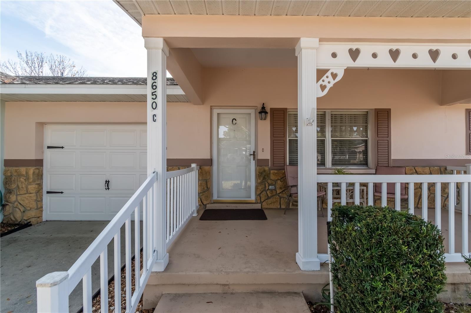 ON TOP OF THE WORLD - Residential