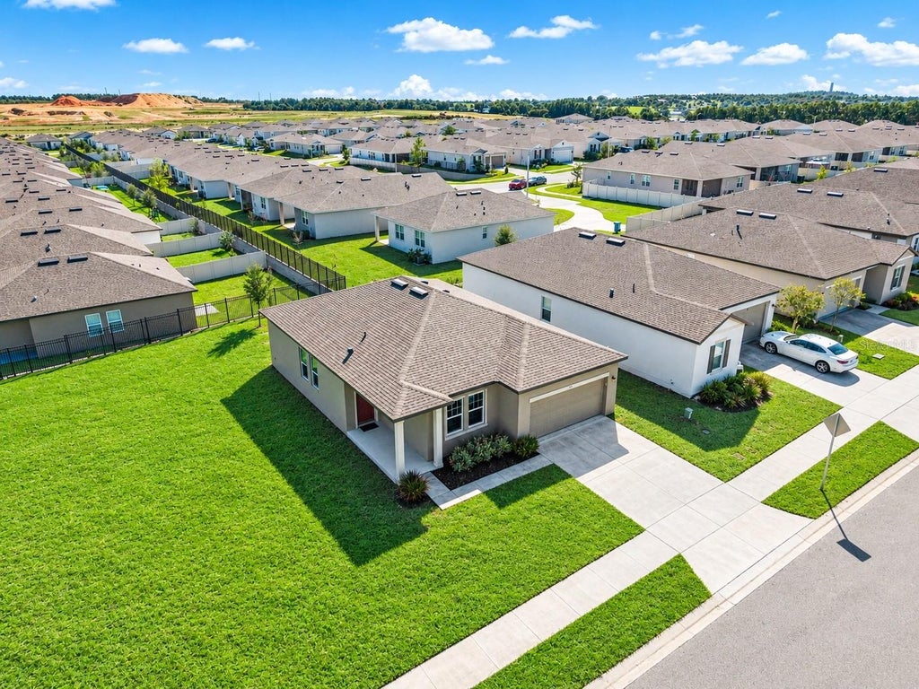 Photo of 417 Hennepin Loop, Lake Wales, FL 33898 (MLS # S5160112)