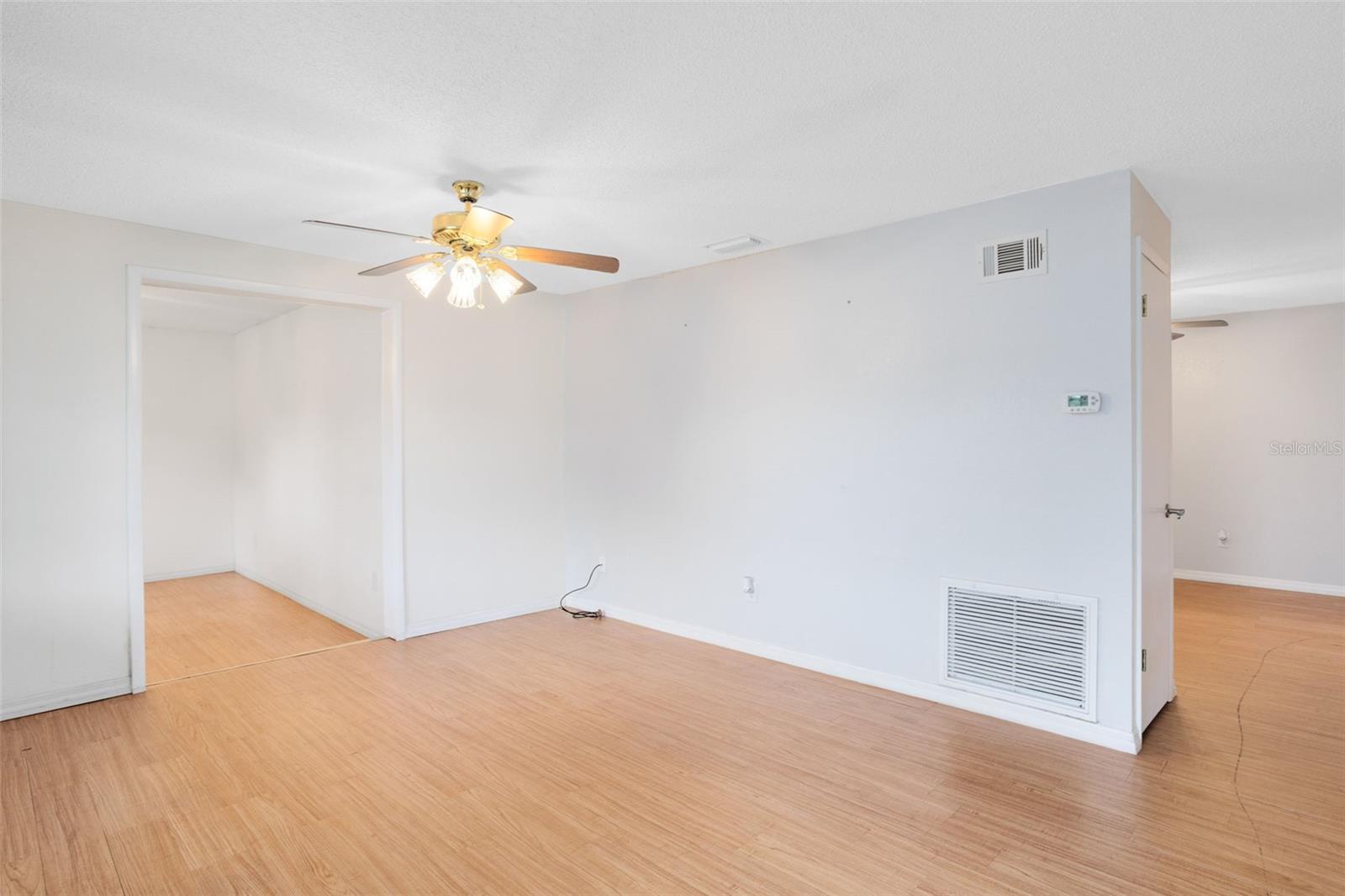 426 LONGWOOD CIRCLE