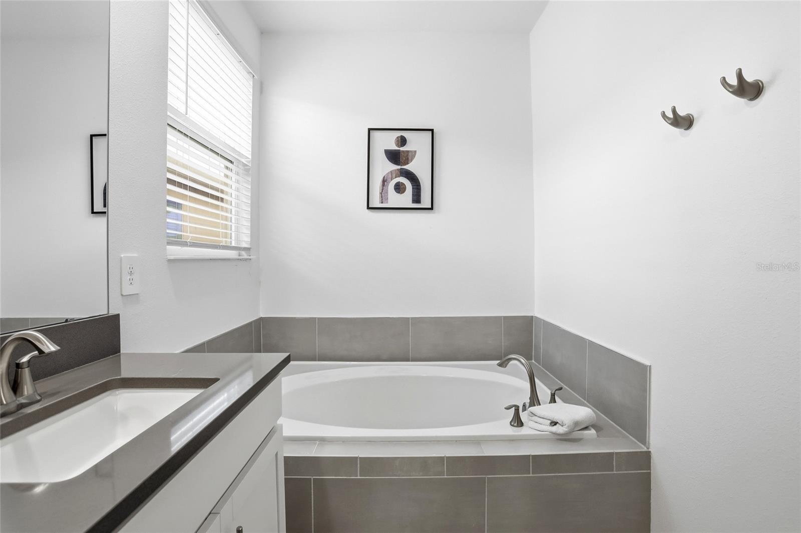 FOX NORTH - Residential