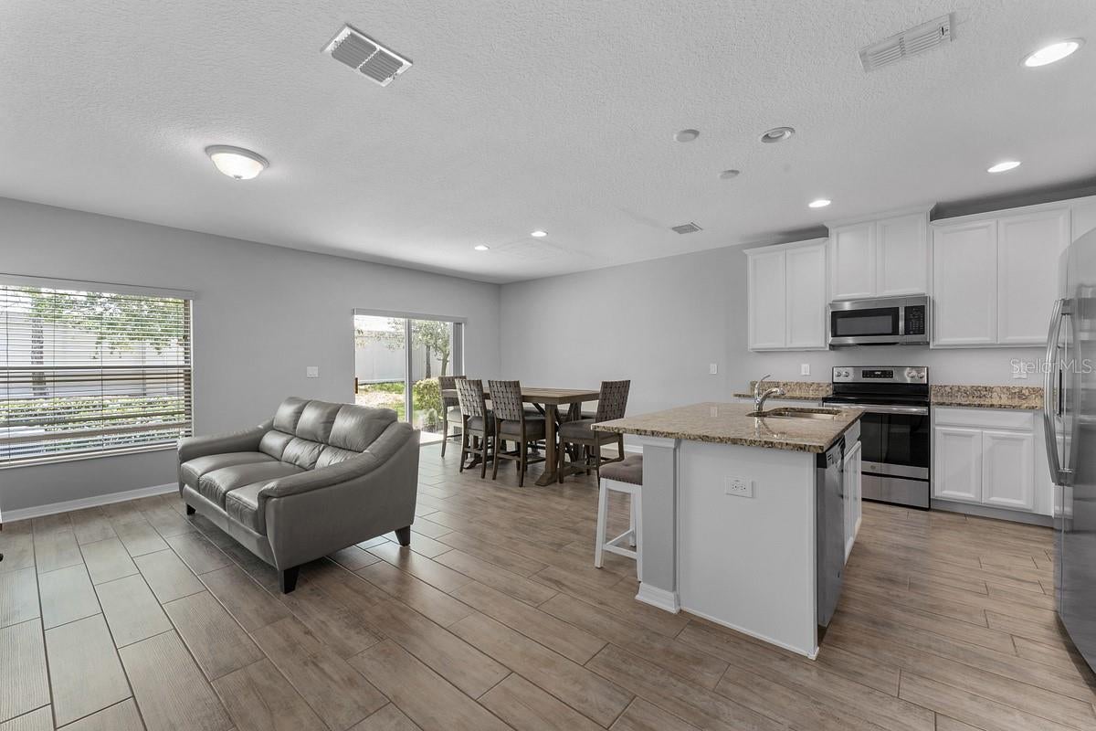 1037 FLOWING TIDE DRIVE