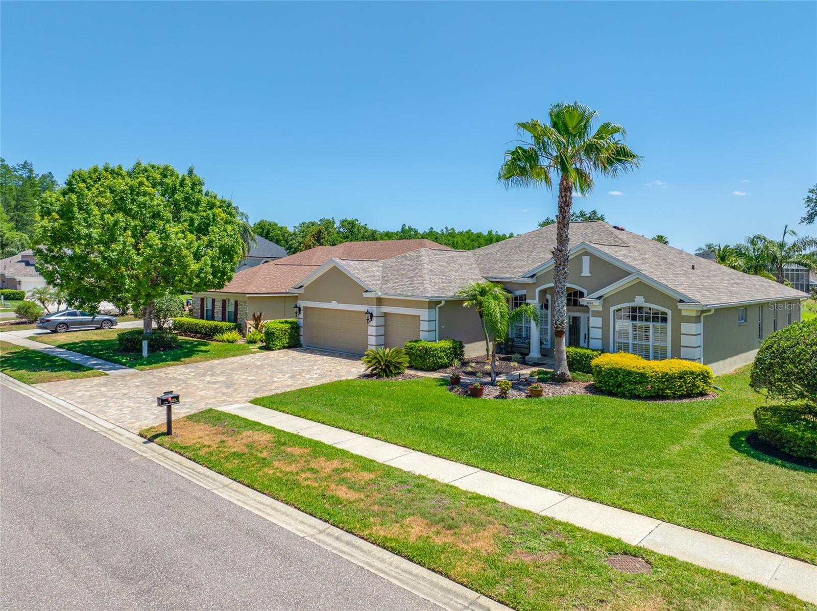 6104 COGNAC CIRCLE