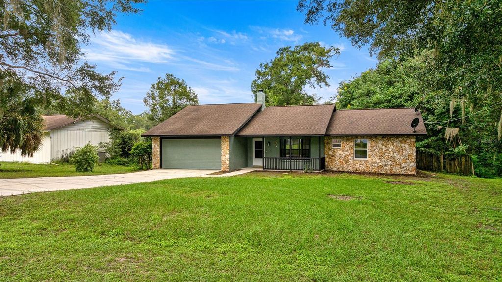Photo of 3922 NE 28th Court, Ocala, FL 34479 (MLS # OM711278)