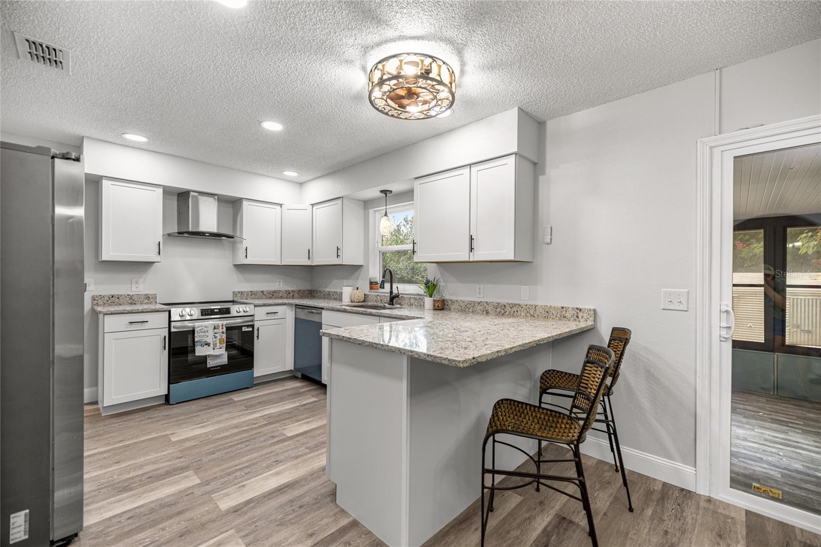 STONE HILL - Residential