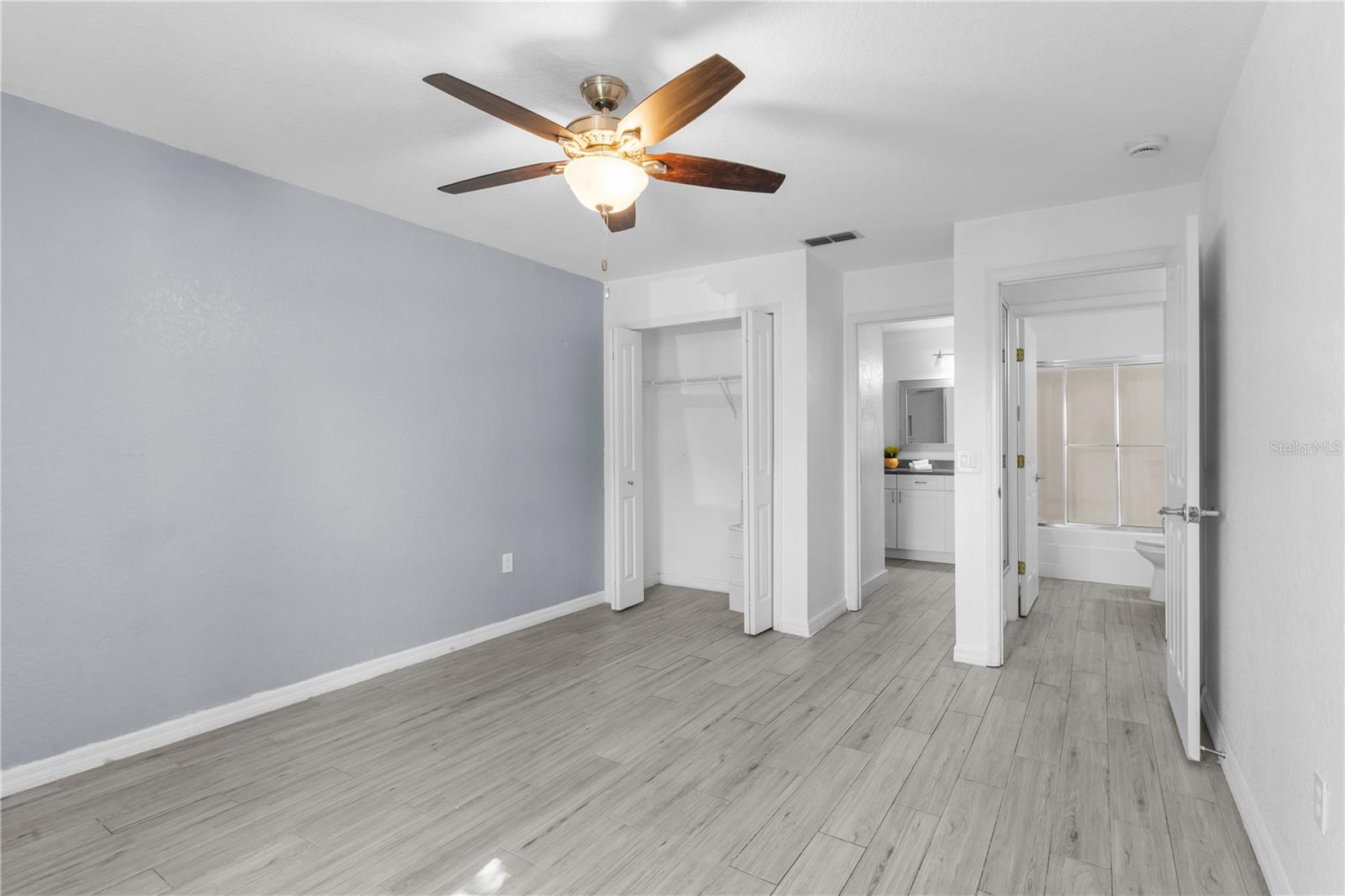 RESERVE AT TOWN CENTER - Residential