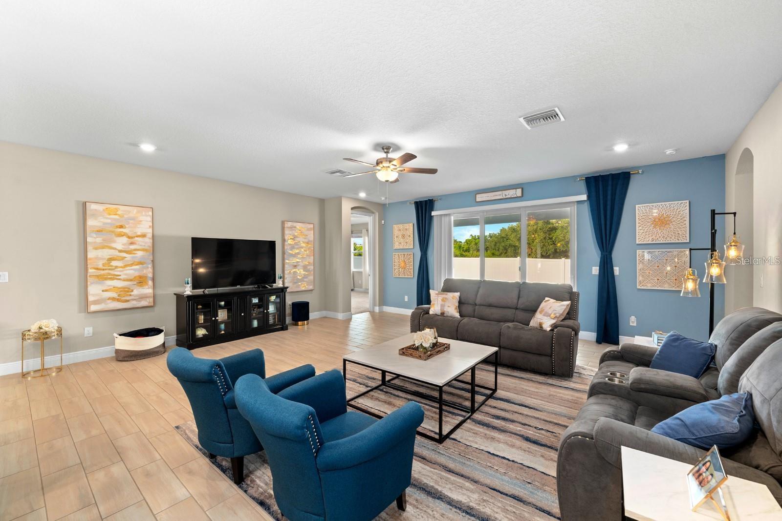 RIVER POINTE SUB - Residential