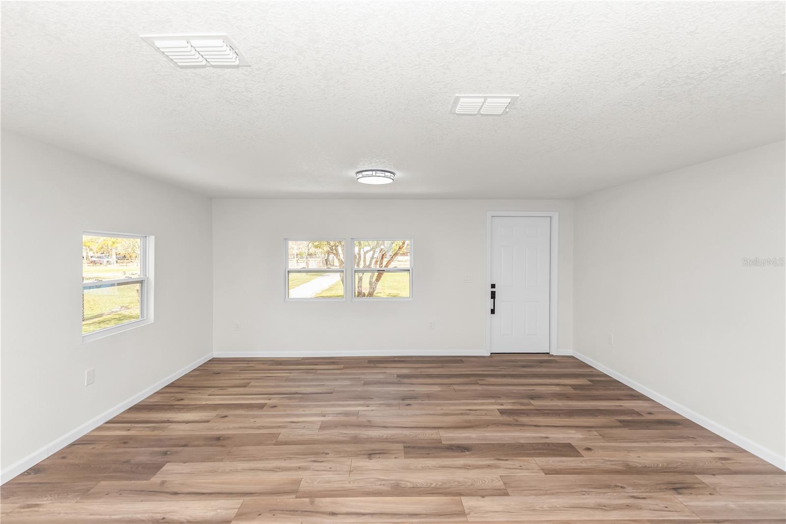 EAST ORLANDO ESTATES - Residential