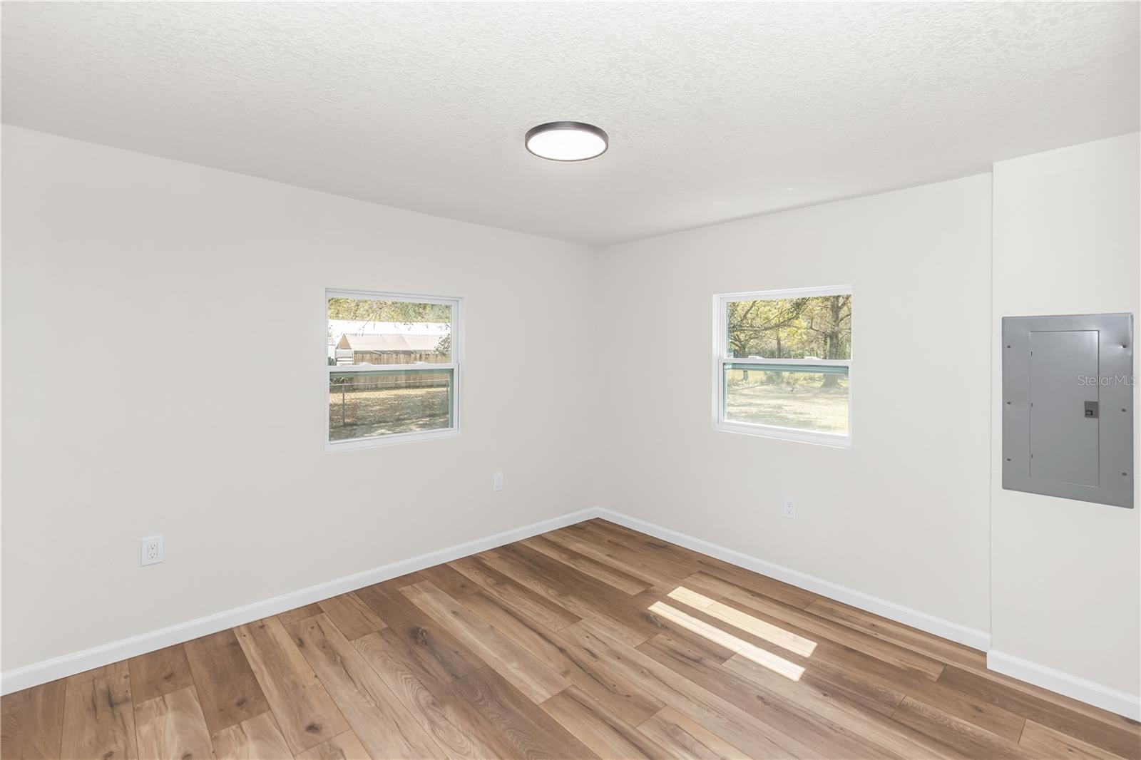 EAST ORLANDO ESTATES - Residential