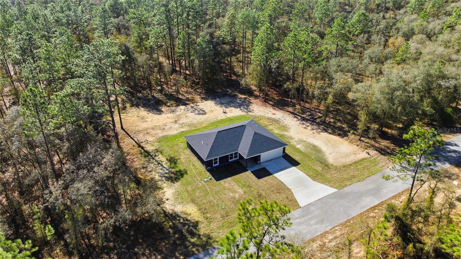 RAINBOW LAKES ESTATE - Residential