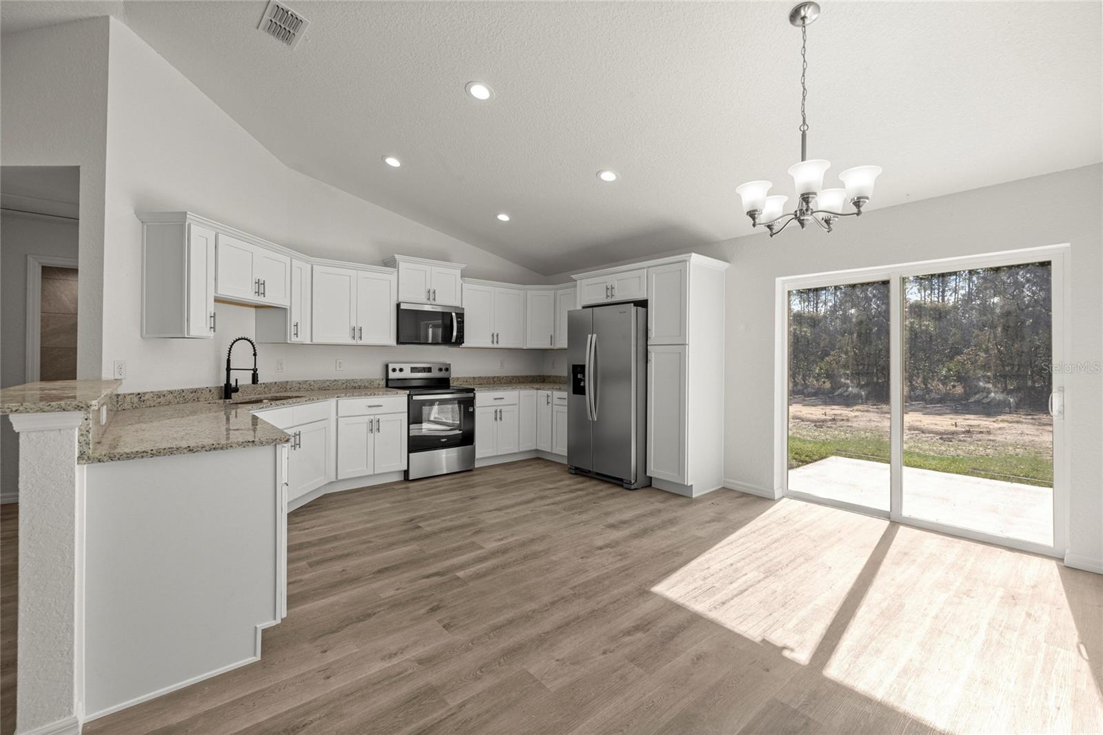 RAINBOW LAKES ESTATE - Residential