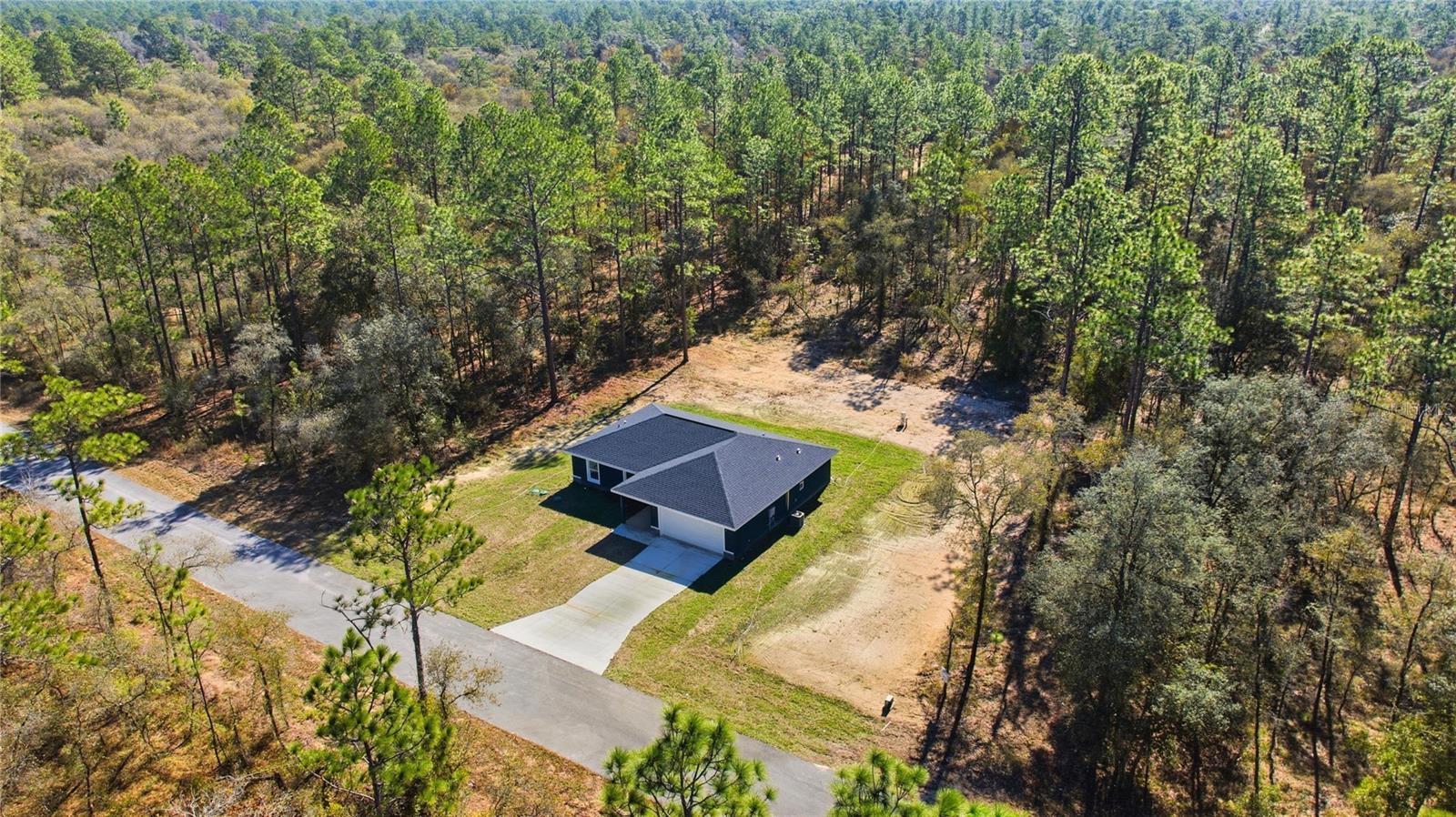 RAINBOW LAKES ESTATE - Residential