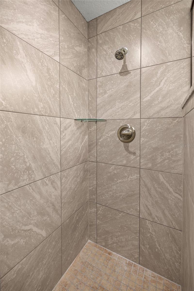 RAINBOW LAKES ESTATE - Residential