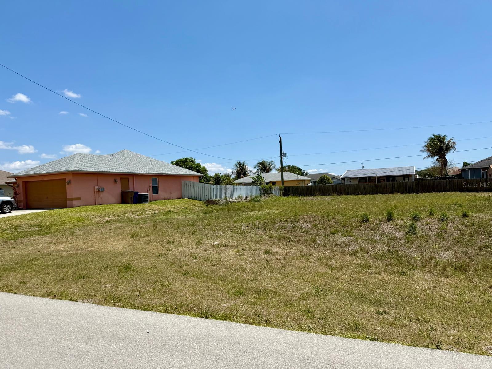 LEHIGH ACRES - Land