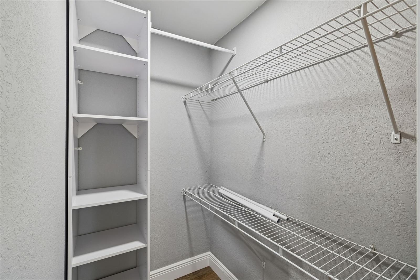 HOLIDAY GARDEN ESTATES - Residential