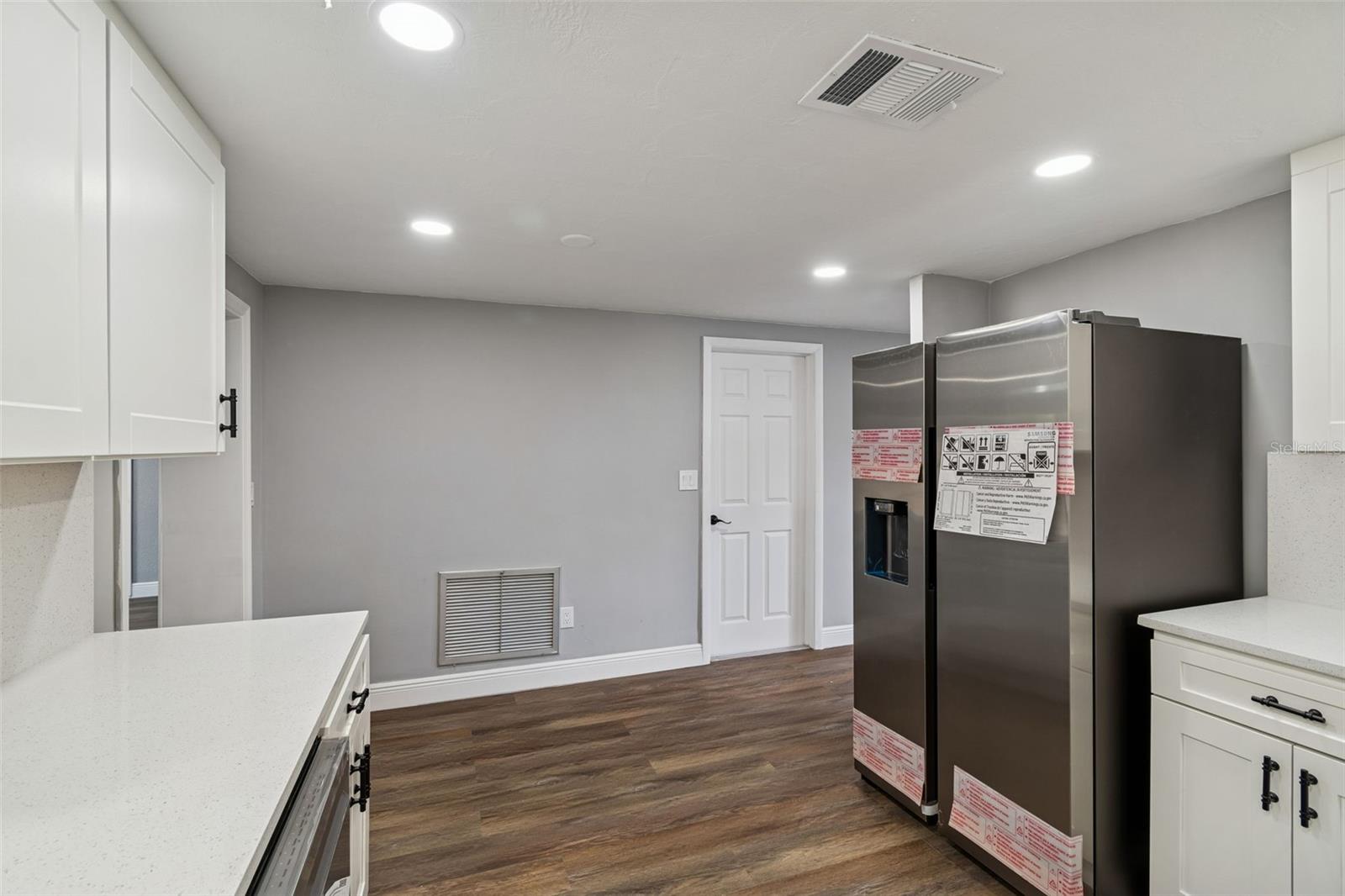 HOLIDAY GARDEN ESTATES - Residential