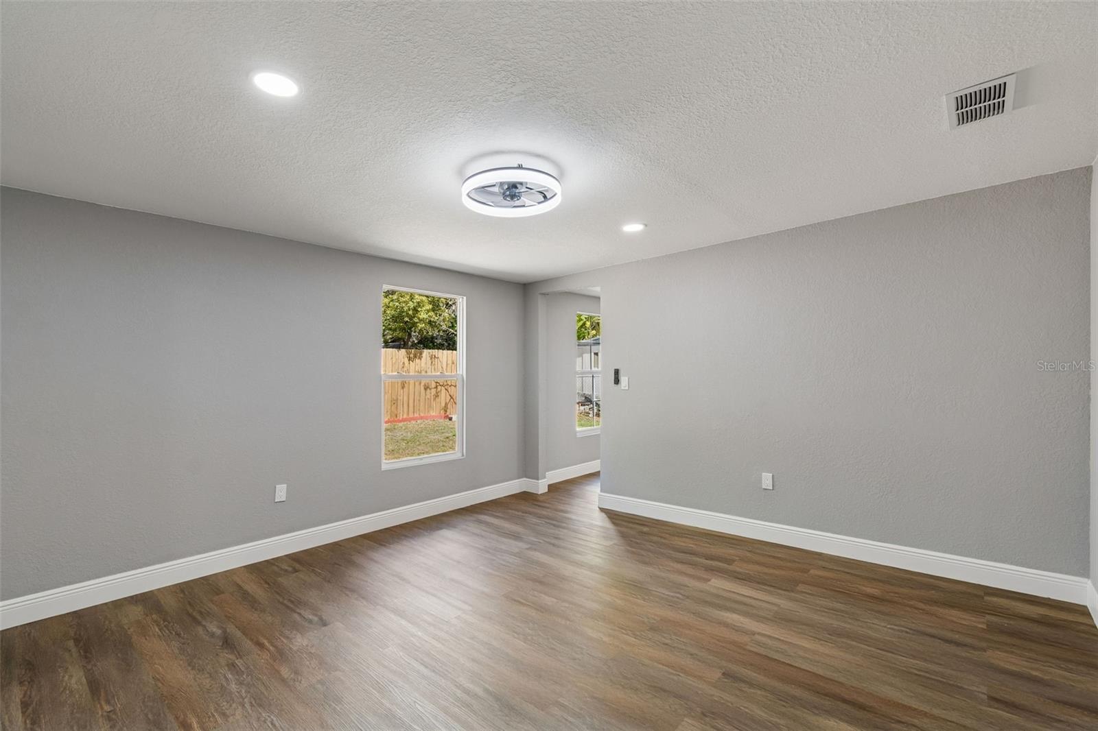 HOLIDAY GARDEN ESTATES - Residential