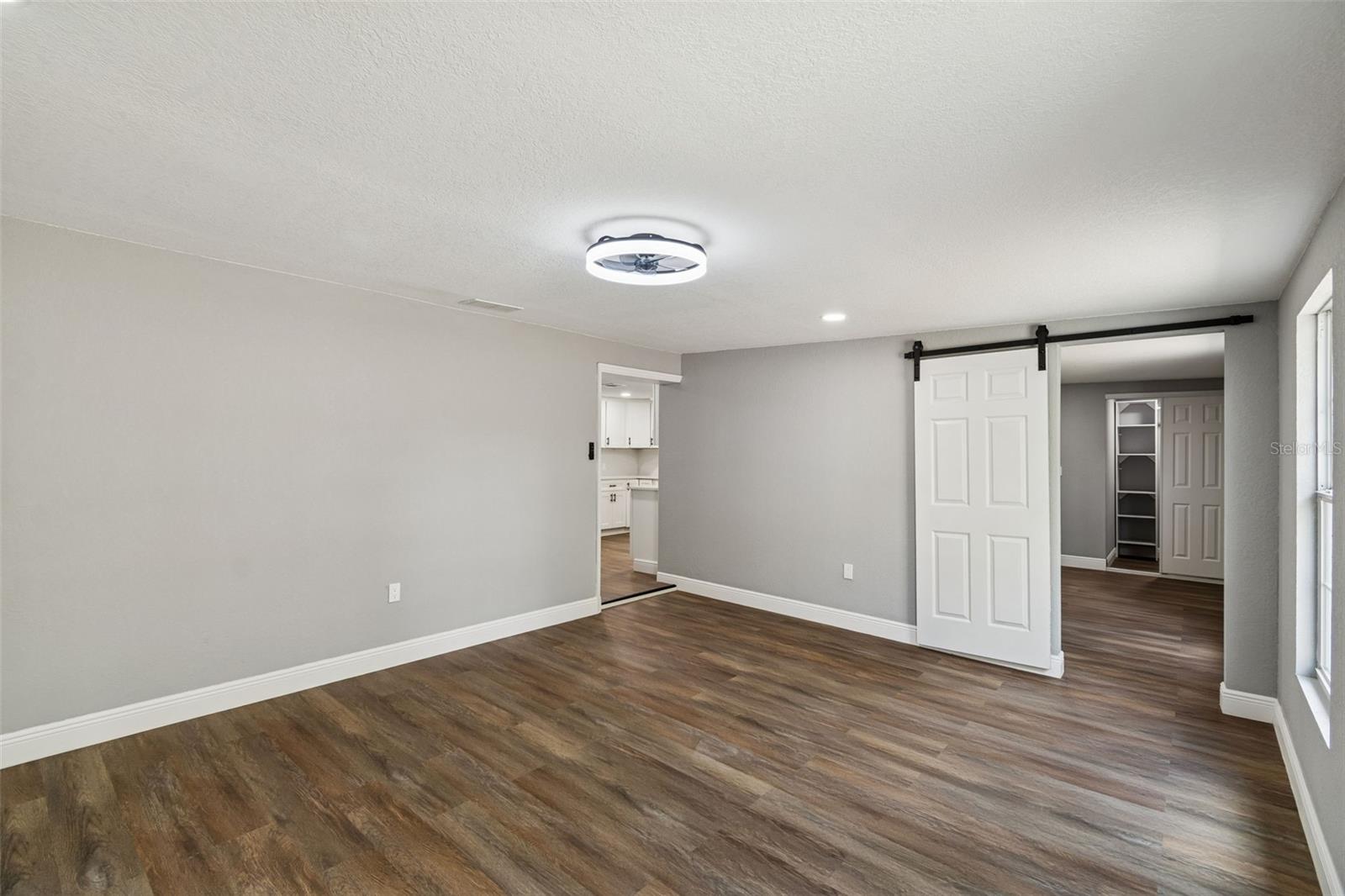 HOLIDAY GARDEN ESTATES - Residential