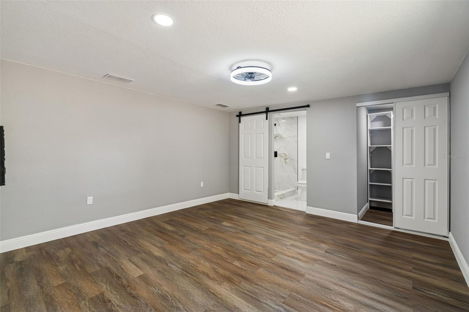 HOLIDAY GARDEN ESTATES - Residential