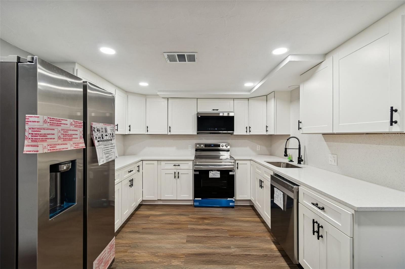 HOLIDAY GARDEN ESTATES - Residential