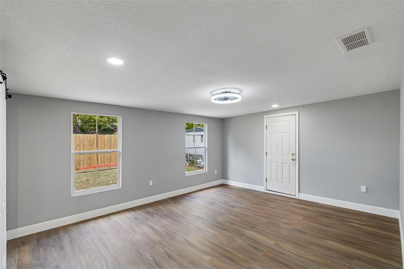 HOLIDAY GARDEN ESTATES - Residential