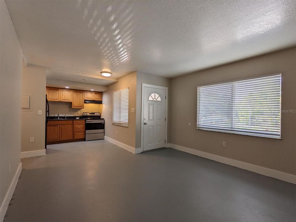 Photo of 1090 Cocoanut Avenue #4, Sarasota, FL 34236 (MLS # A4682102)