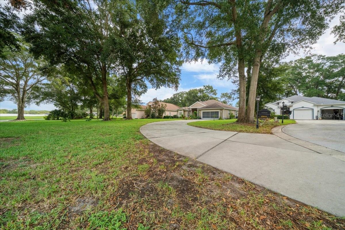 Beautiful 3-Bed, 2-Bath Golf Course Home in Oak Run
Welcome to 10614 SW 71st Circle, located in the highly desirable 55+ community of Oak Run in Ocala, FL. This well-appointed 3-bedroom, 2-bathroom home offers the perfect blend of comfort, style, and functionality — all set against a peaceful golf course backdrop.
Inside, you'll find ceiling fans throughout, elegant French doors, and abundant natural light streaming in through high-set windows outfitted with upgraded blinds. The chef’s kitchen is a culinary dream, featuring stone countertops, modern appliances, and plenty of prep space.
The spacious master suite includes tray ceilings, his and hers walk-in closets, and a luxurious master bath with dual vanities and walk in shower with a generous layout.
Enjoy the convenience of a private laundry room with a utility sink and unwind in the expansive screened-in back patio, perfect for relaxing or entertaining while enjoying beautiful golf course views.
This move-in ready home offers the lifestyle you've been looking for, with access to Oak Run’s extensive amenities including golf, pools, fitness centers, and social clubs.