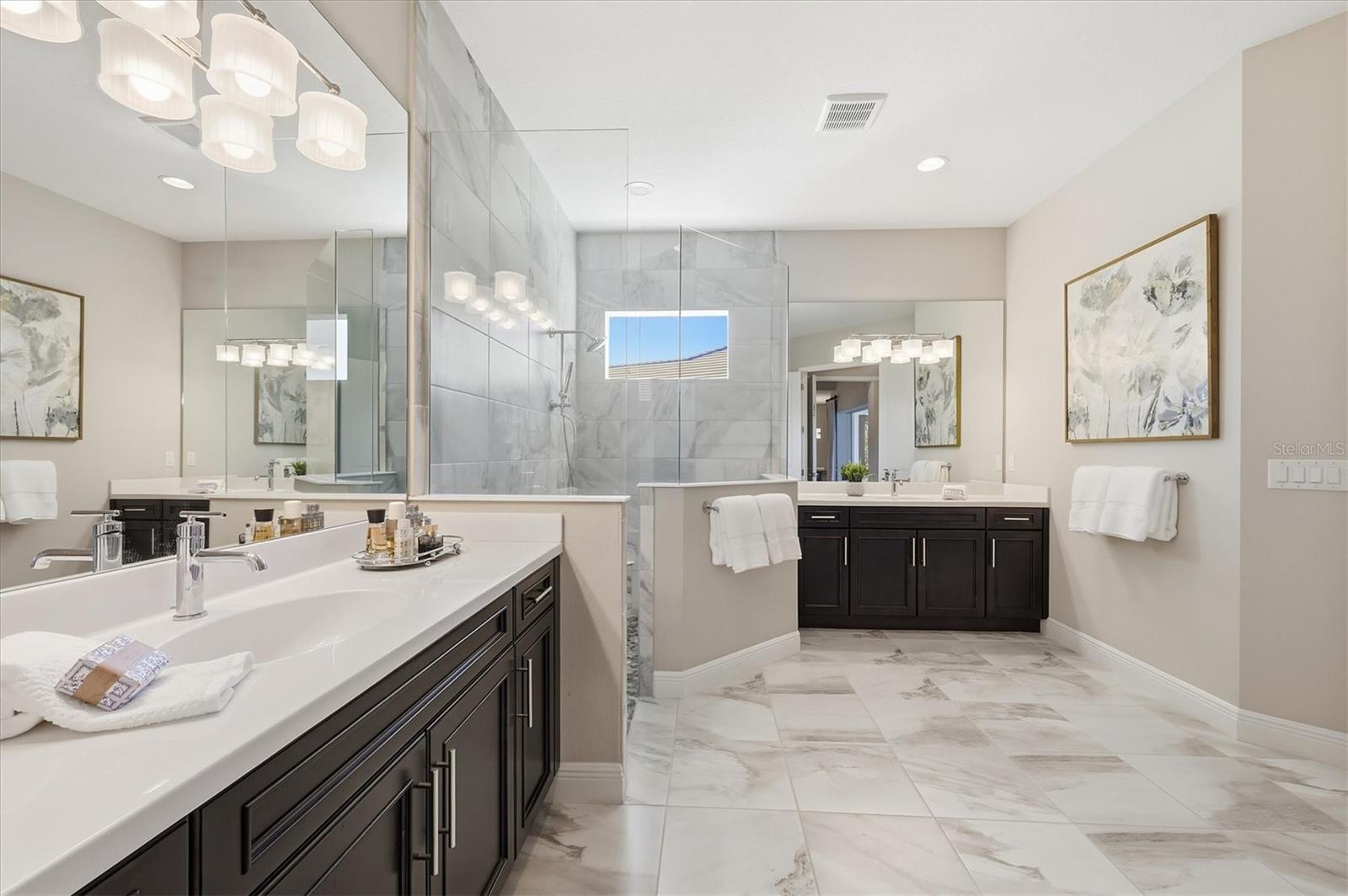 COUNTRY CLUB EAST AT LAKEWD RNCH VV2 - Residential