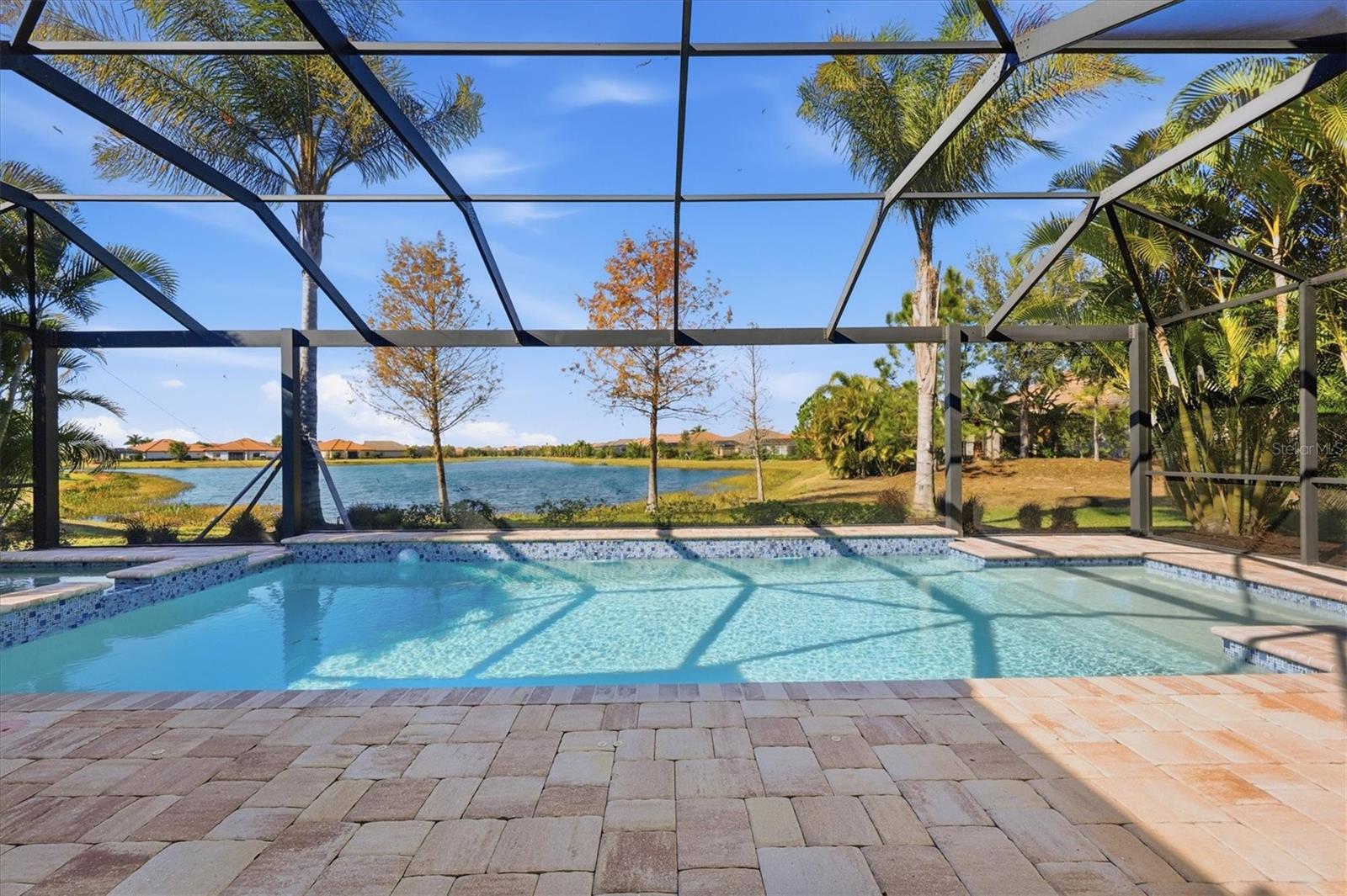 COUNTRY CLUB EAST AT LAKEWD RNCH VV2 - Residential