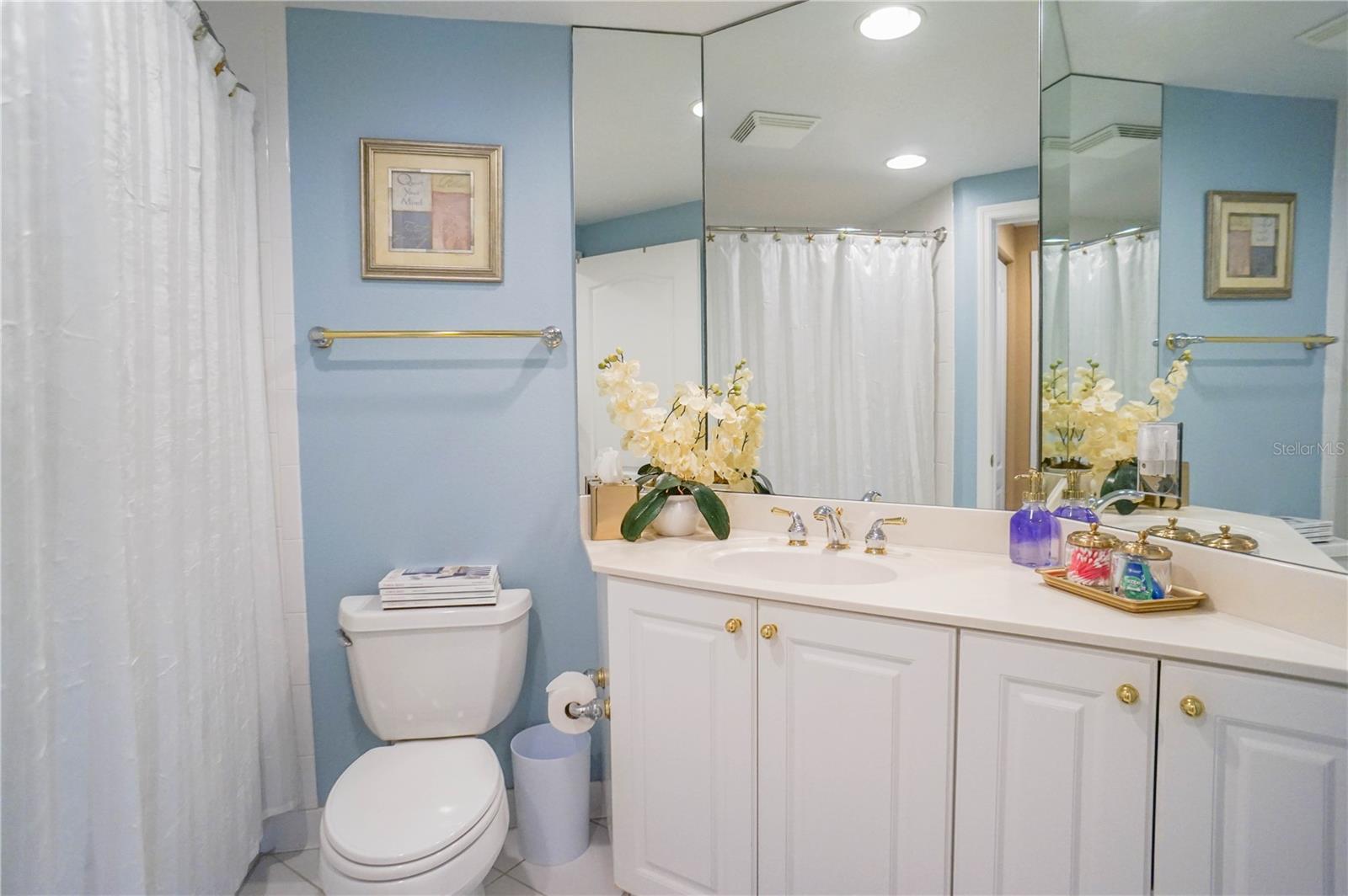 MANDALAY BEACH CLUB CONDO - Residential