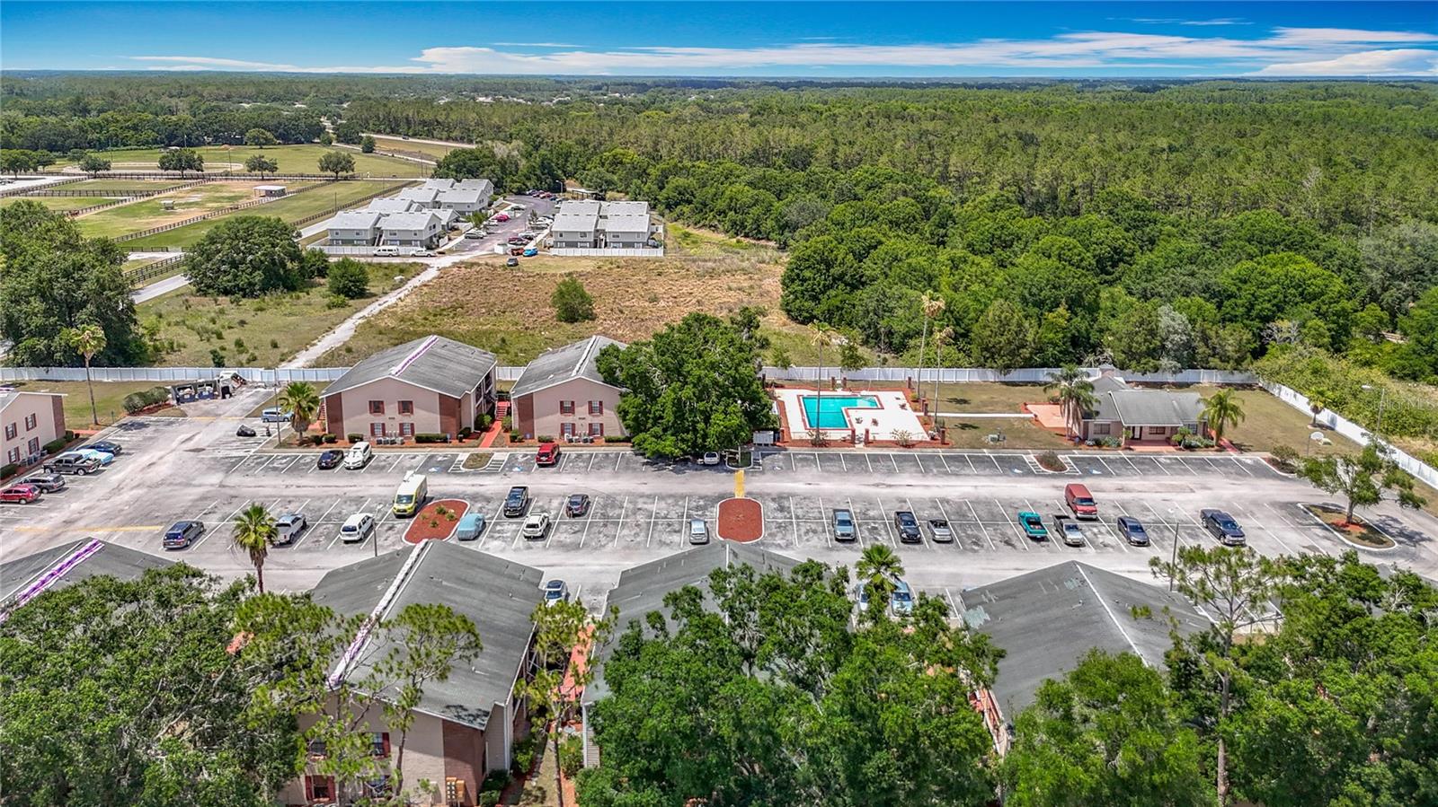 GLENDALE VILLAS A CONDO - Residential Lease