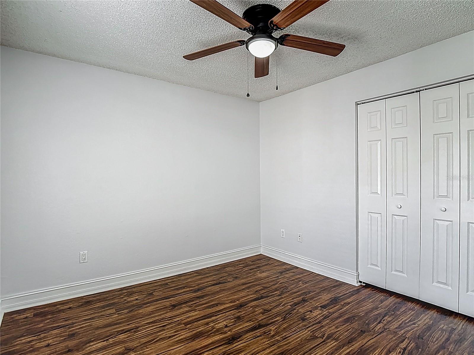 GLENDALE VILLAS A CONDO - Residential Lease