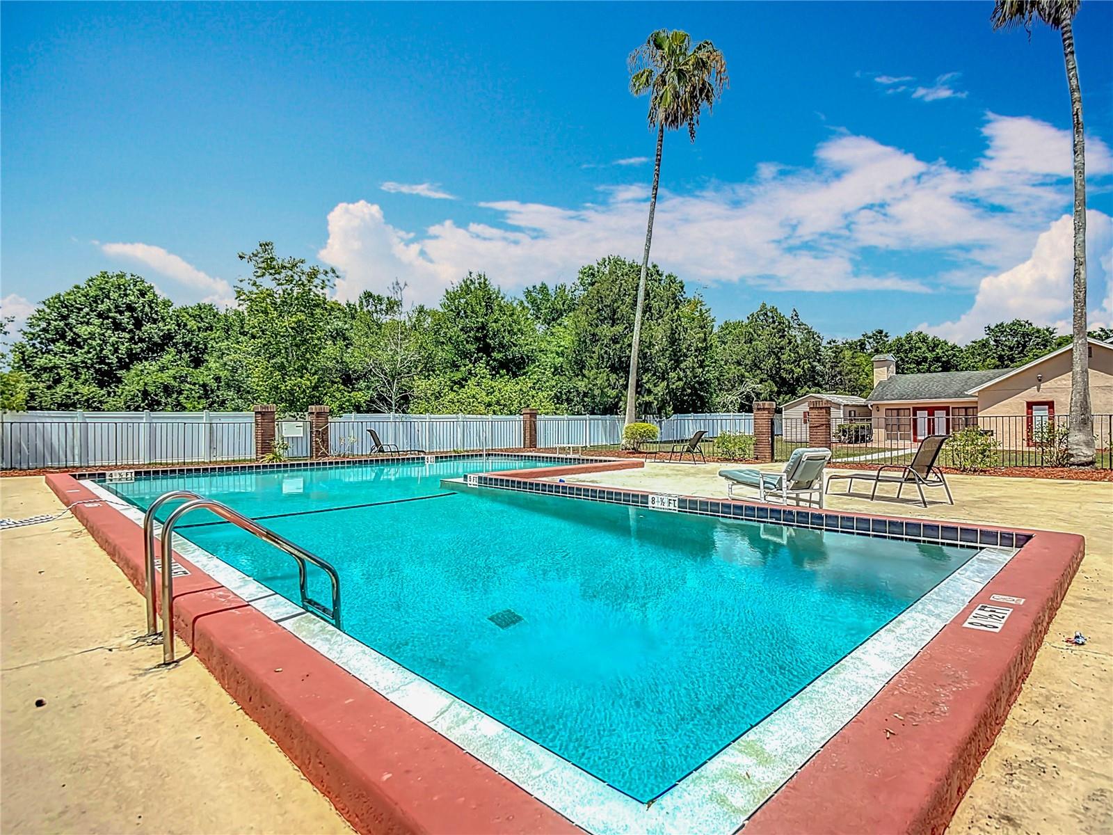 GLENDALE VILLAS A CONDO - Residential Lease