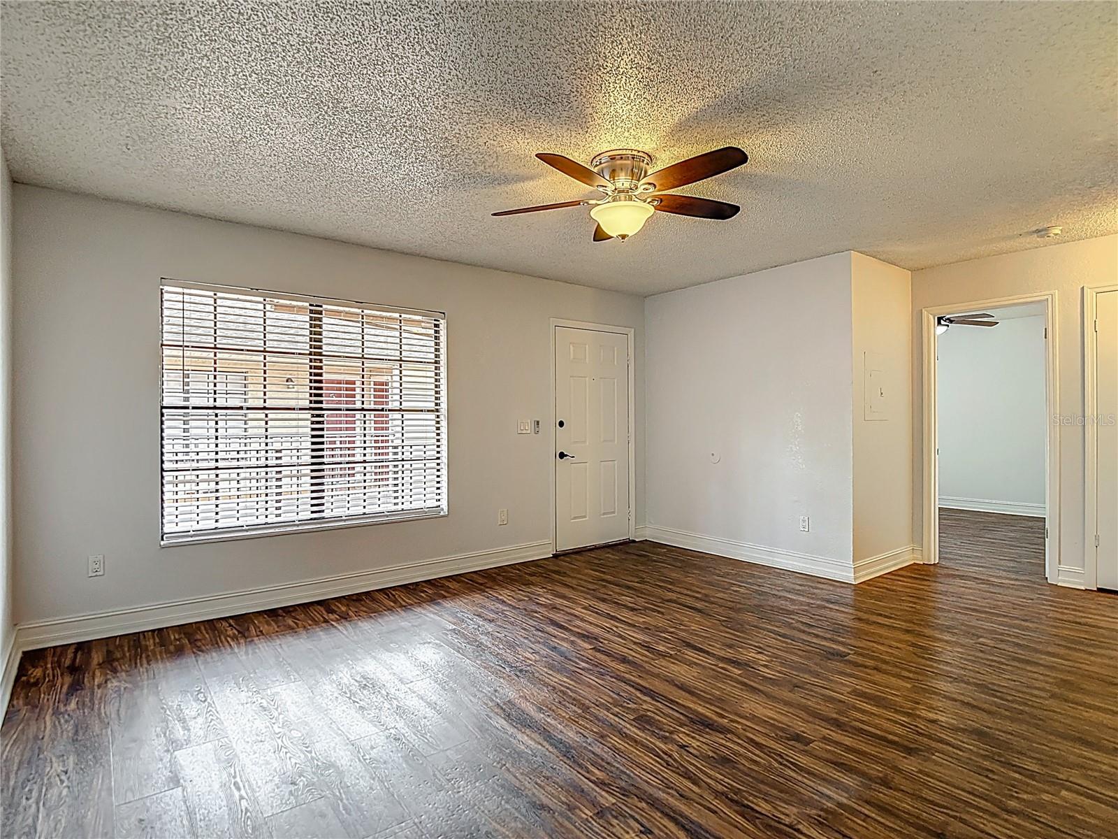 GLENDALE VILLAS A CONDO - Residential Lease