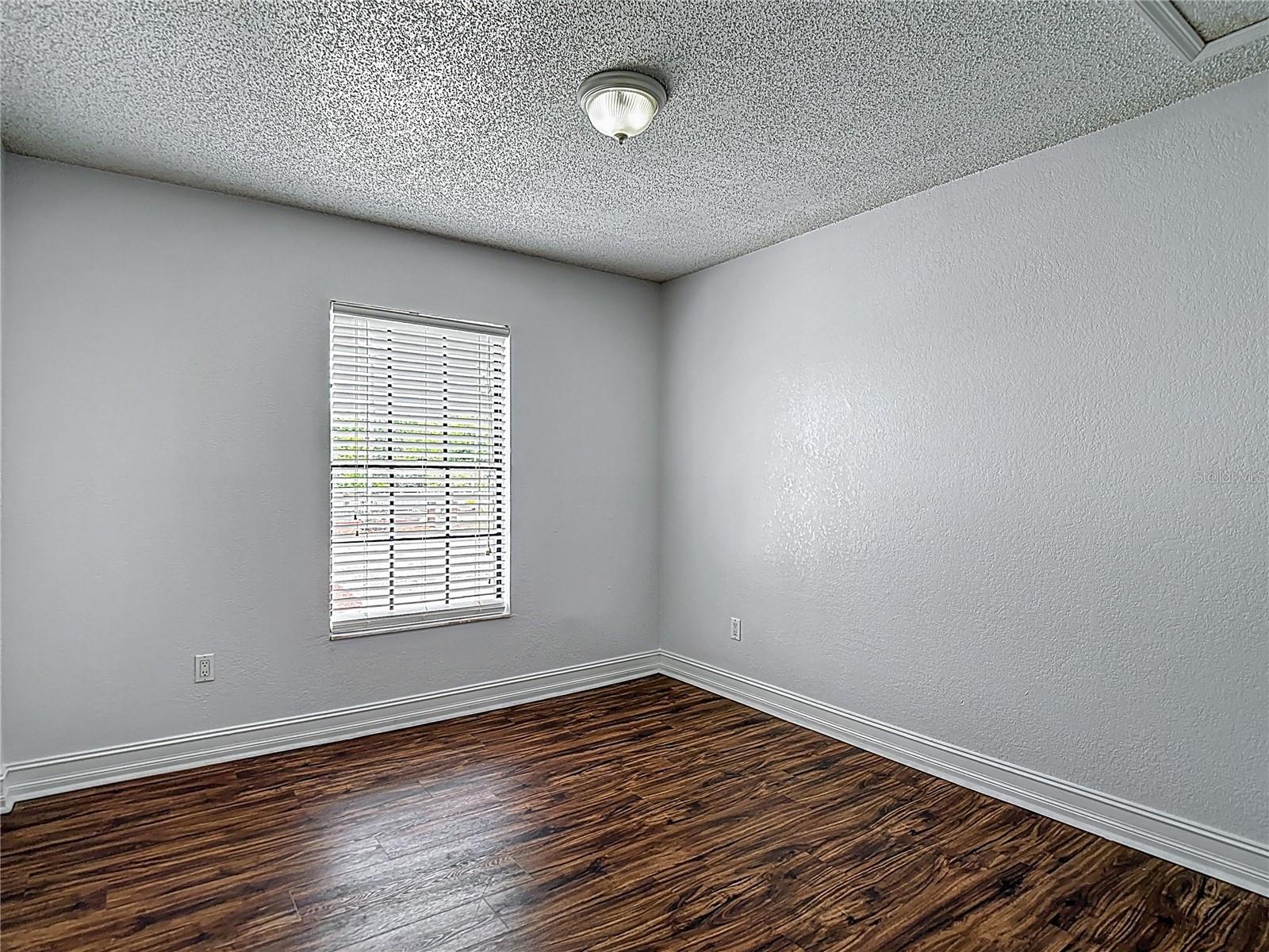 GLENDALE VILLAS A CONDO - Residential Lease
