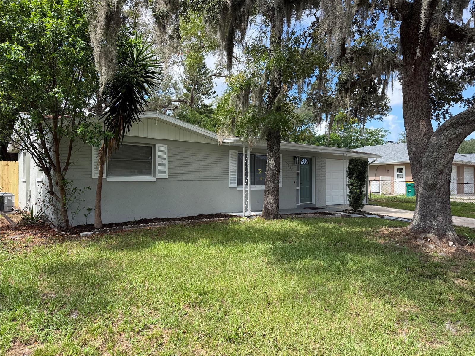 5632 FRONT DRIVE
