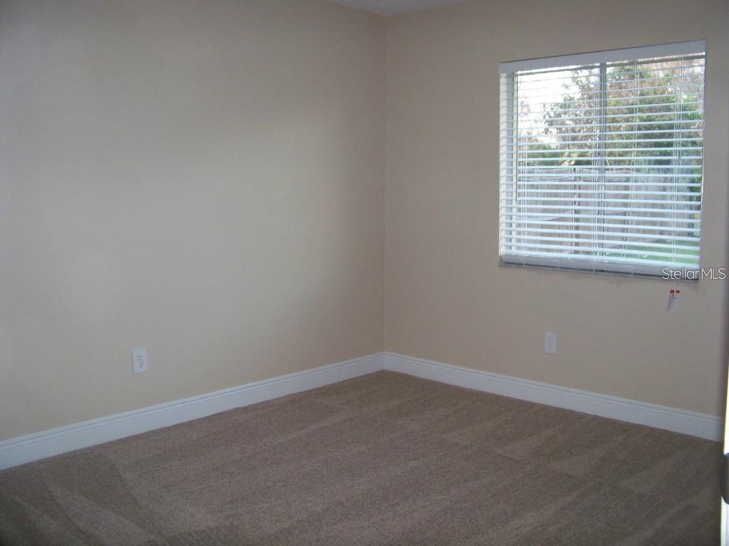 BUENAVENTURA LAKES UNIT 03 - Residential Lease