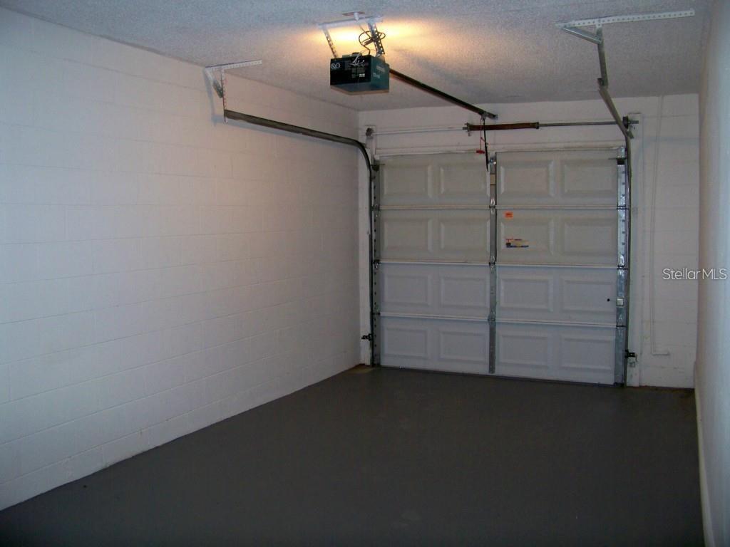 BUENAVENTURA LAKES UNIT 03 - Residential Lease