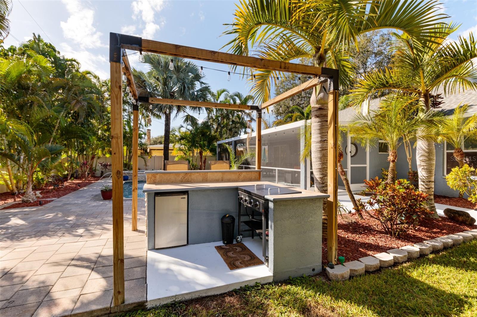 SKY CREST - Residential