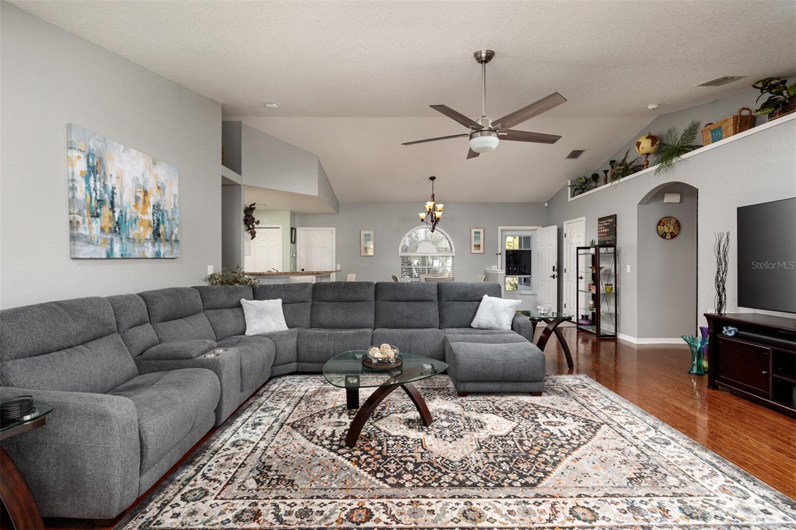 SKY CREST - Residential