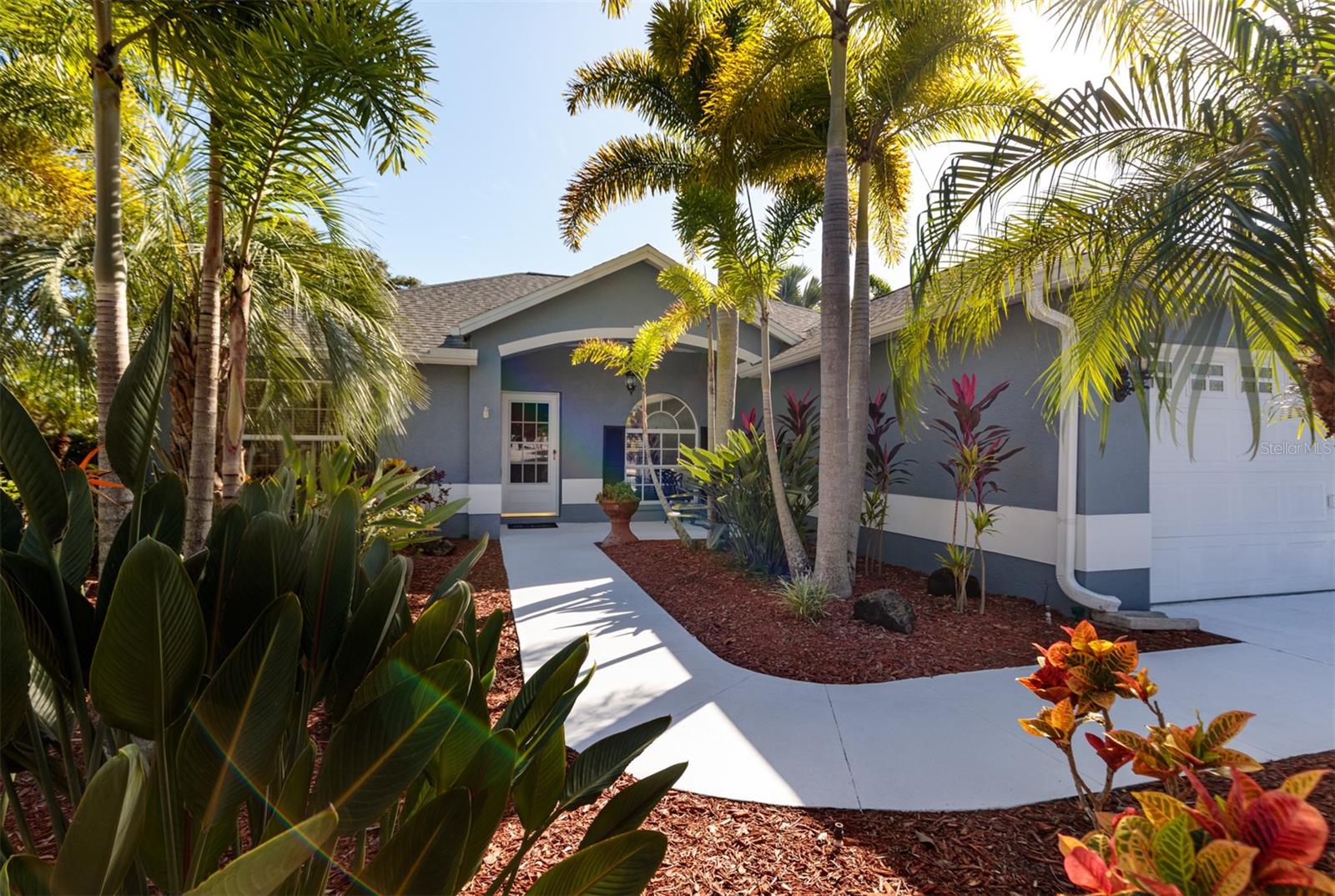 SKY CREST - Residential