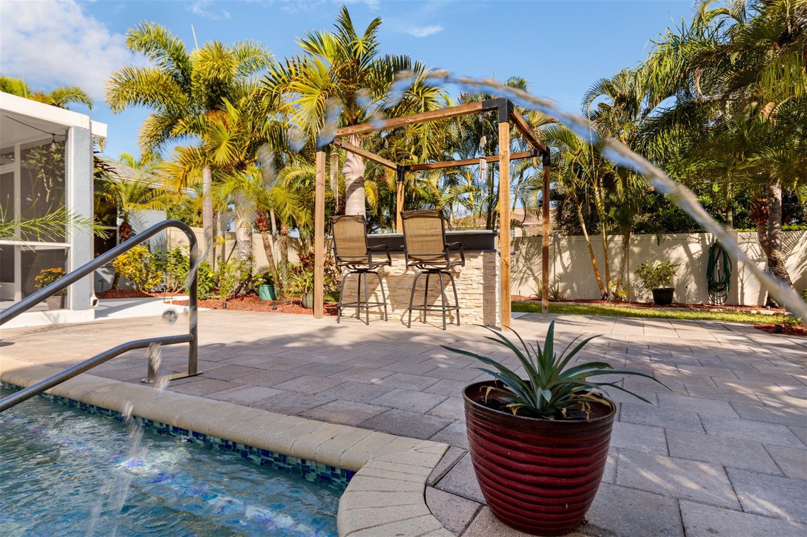 SKY CREST - Residential