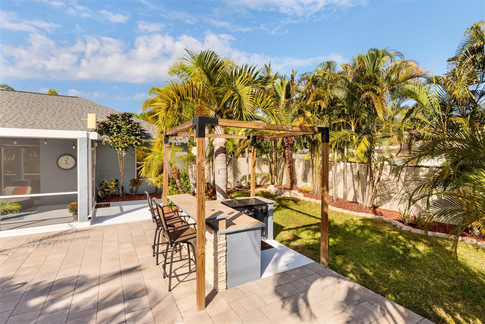 SKY CREST - Residential