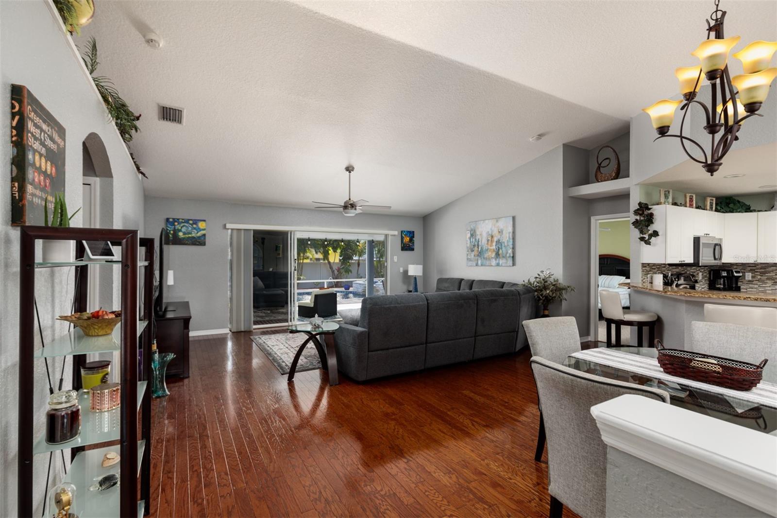 SKY CREST - Residential