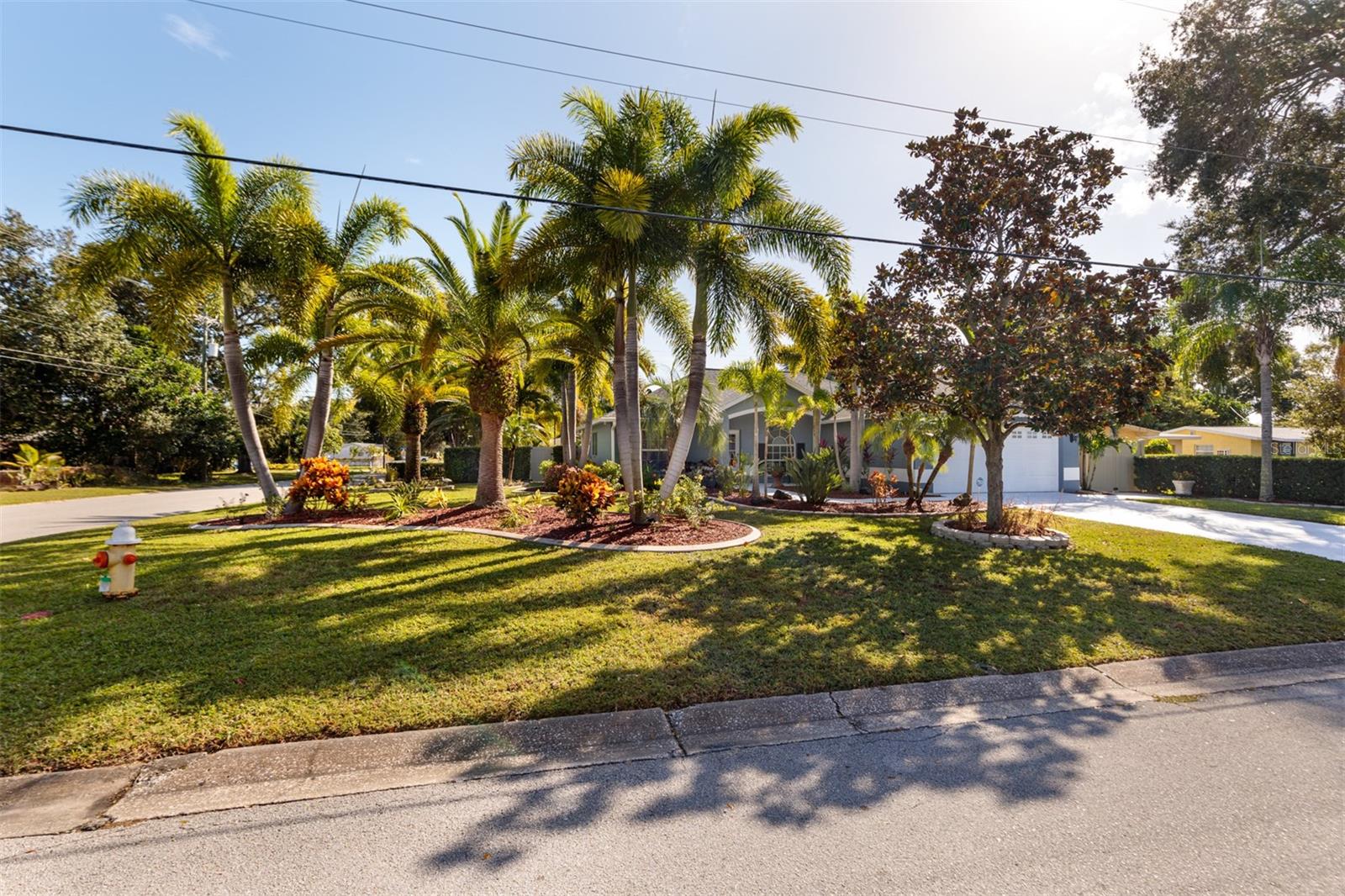 SKY CREST - Residential