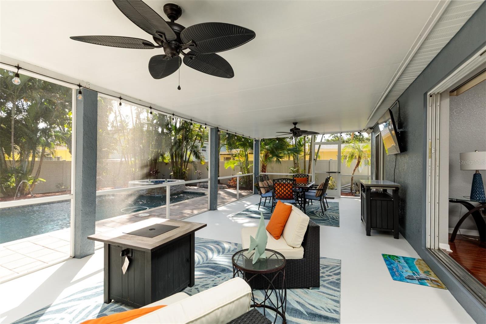 SKY CREST - Residential