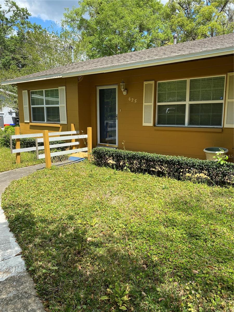 625 NE 24TH STREET