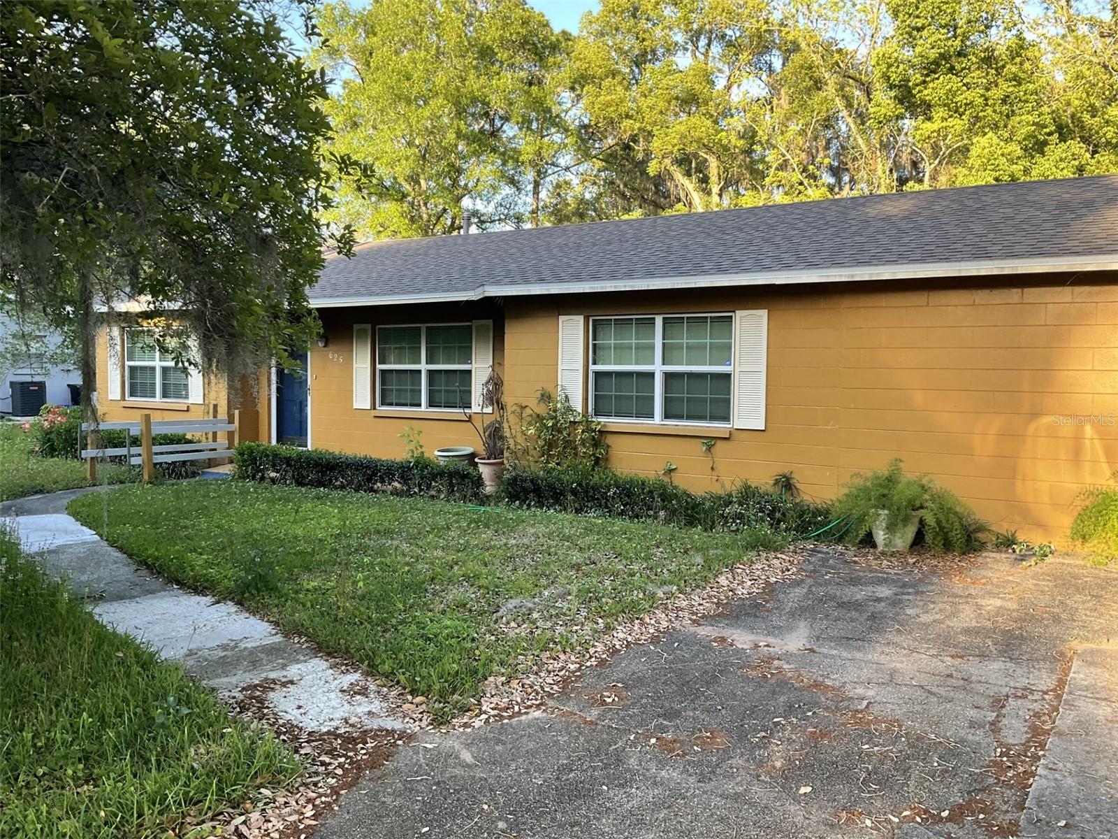 625 NE 24TH STREET