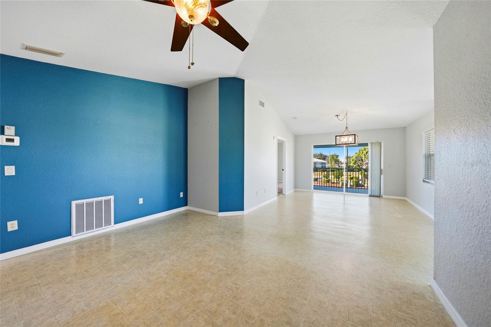 LINKSIDE - Residential