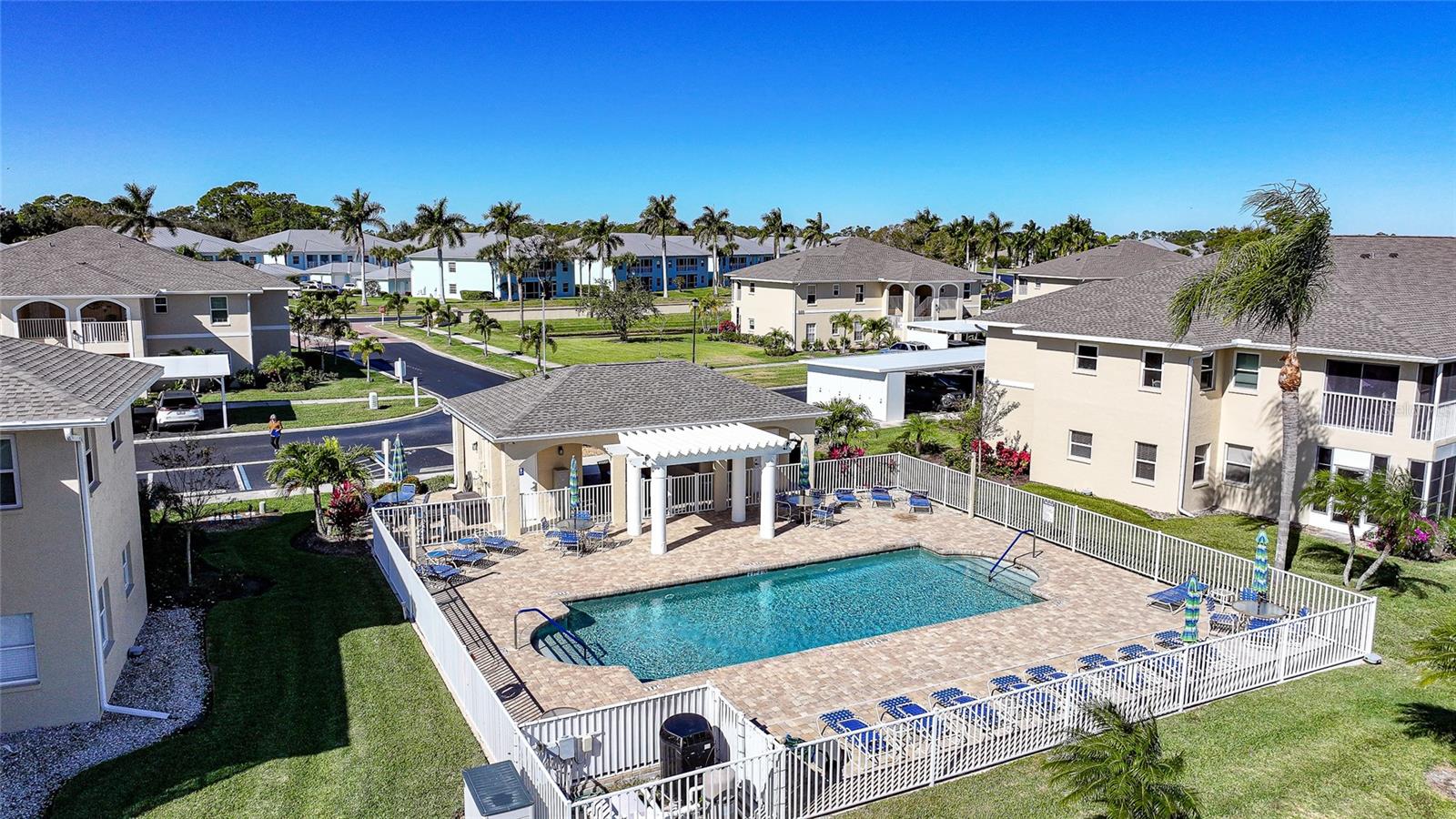 LINKSIDE - Residential